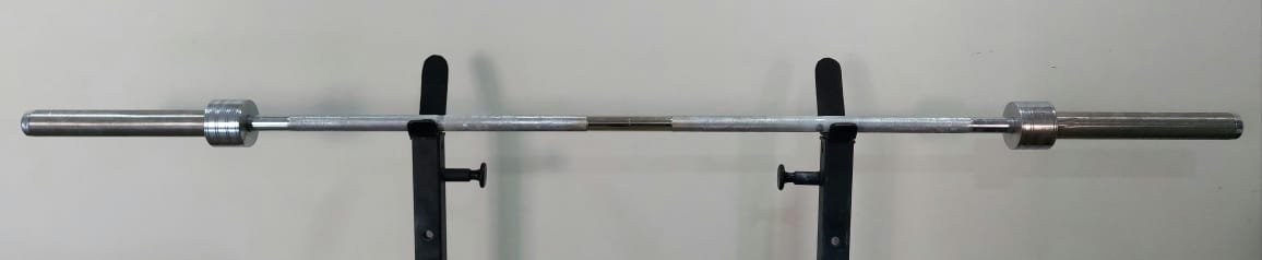 Bar with non-standard knurling